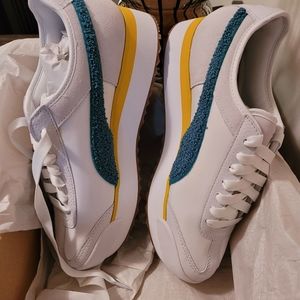 Puma Roma Amor Heritage Women's shoes